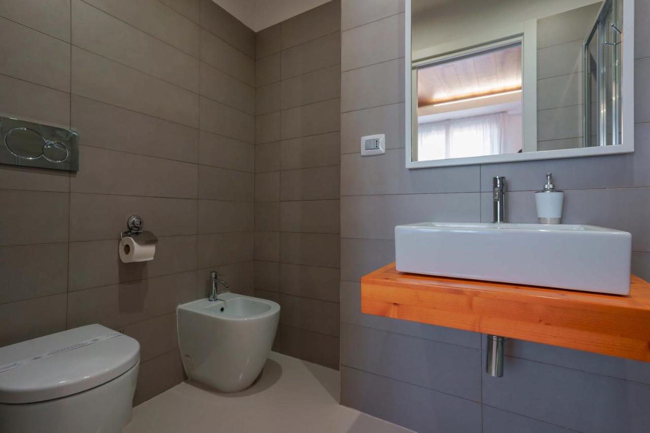 Lumiere Rooms - Eja Sardinia Cagliari Exteriör bild