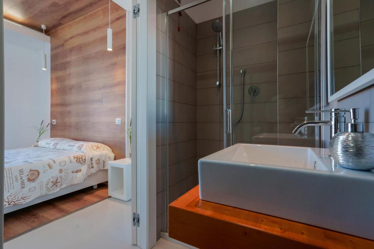 Lumiere Rooms - Eja Sardinia Cagliari Exteriör bild