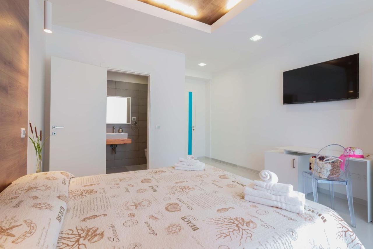 Lumiere Rooms - Eja Sardinia Cagliari Exteriör bild