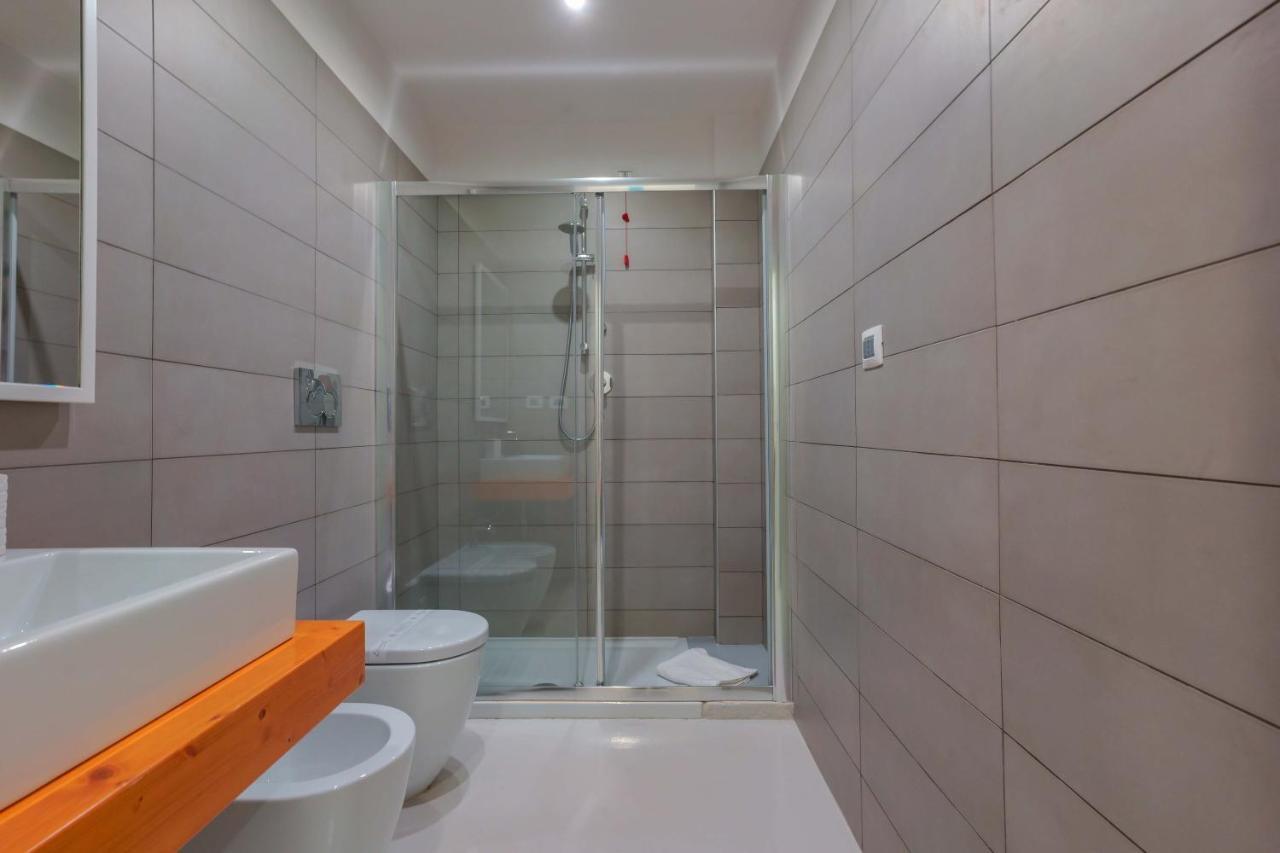 Lumiere Rooms - Eja Sardinia Cagliari Exteriör bild