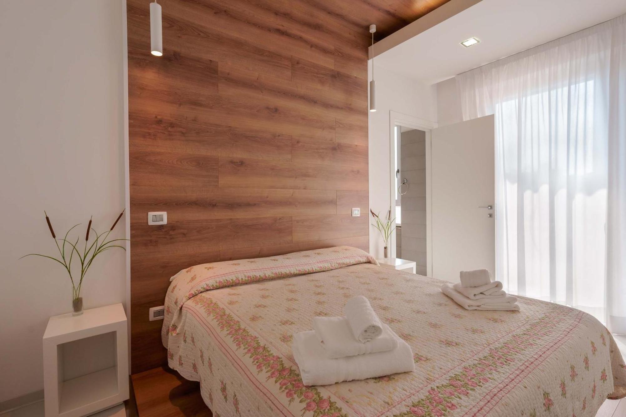 Lumiere Rooms - Eja Sardinia Cagliari Exteriör bild